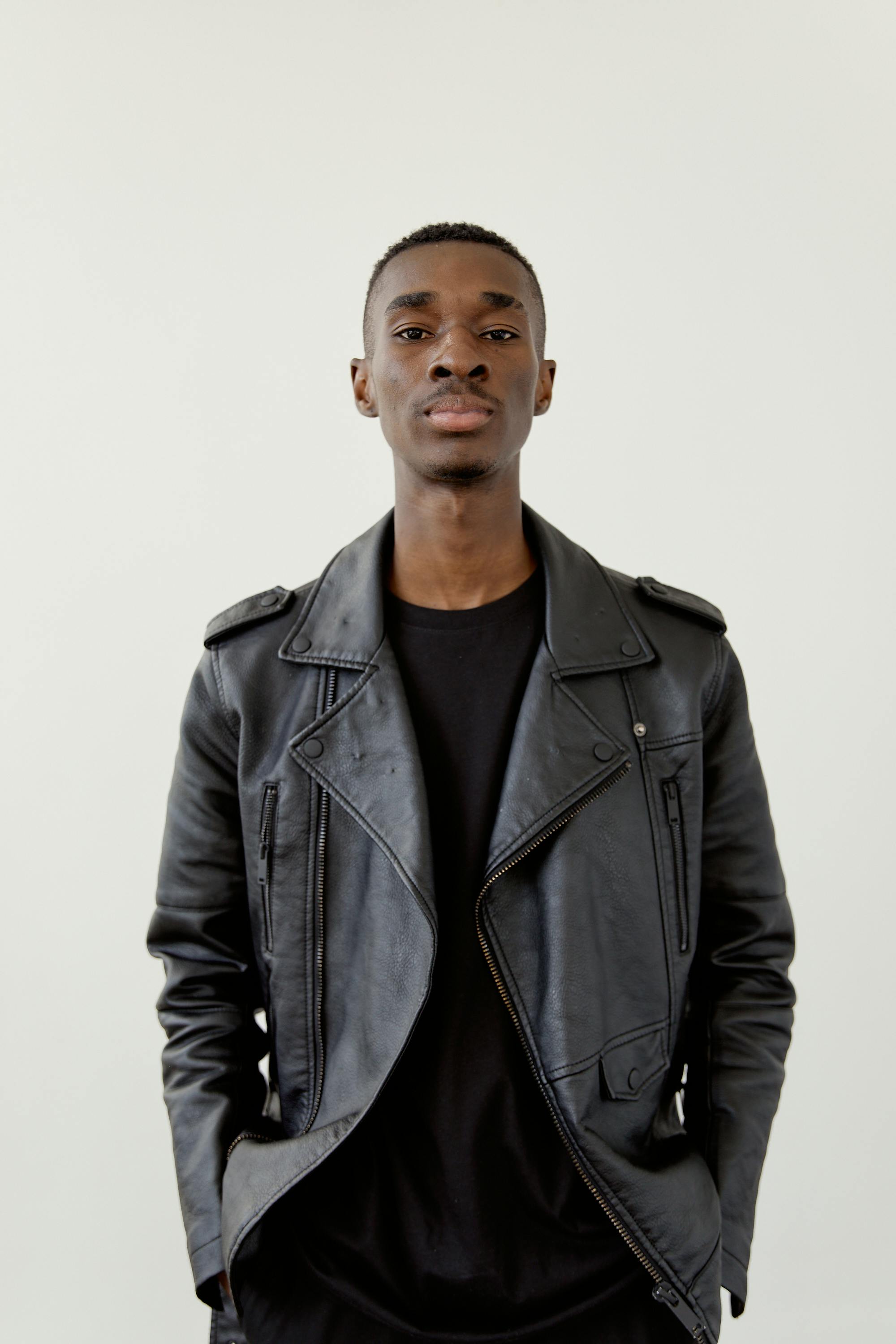 Abstract robot hand with digital particles representing future AI